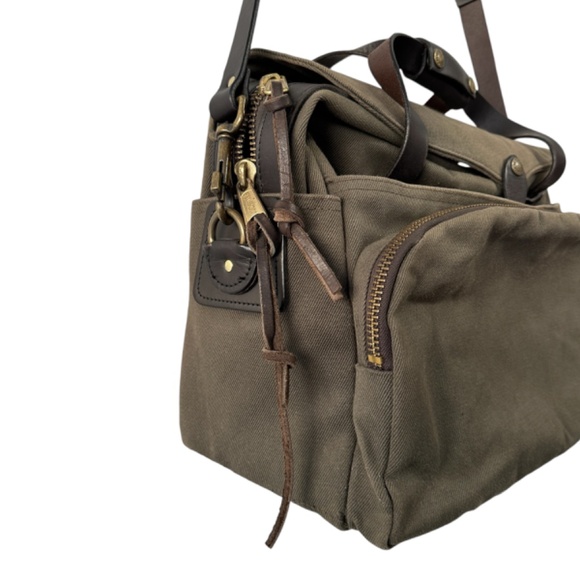 RUGGED TWILL PADDED COMPUTER BAG - Otter Green, Exceptional Condition - Picture 7 of 12